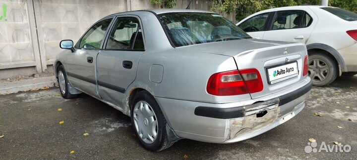 Mitsubishi Carisma 1.3 МТ, 2003, 300 000 км