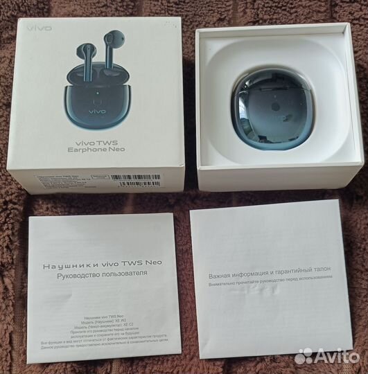 Футляр беспроводных наушников vivo TWS Neo