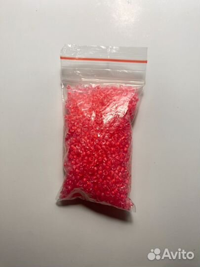 Белый,черный, розовый бисер набор