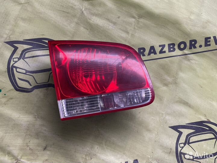 Фара задняя внутренняя левая Volkswagen Touareg