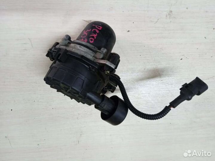 Насос воздушный Peugeot 307