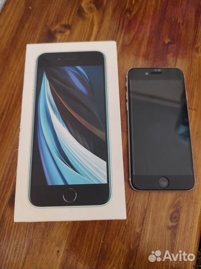 iPhone SE (2020), 64 ГБ