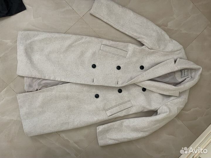 Пальто Stradivarius