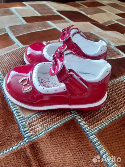 Туфельки для девочки