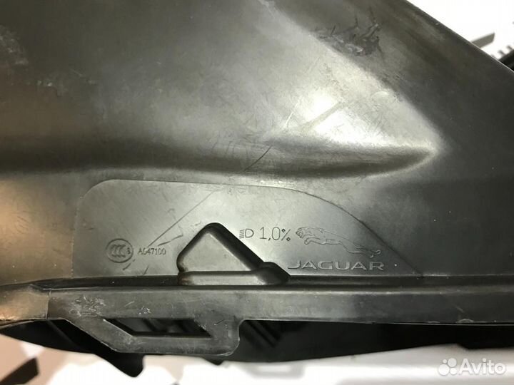 Правый корпус фары Jaguar XF II 2015-2020