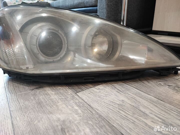 Правая фара ssangyong kyron