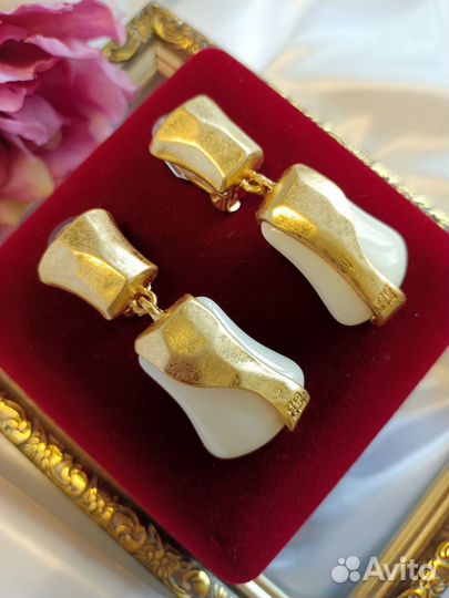 Шикарные клипсы Givenchy