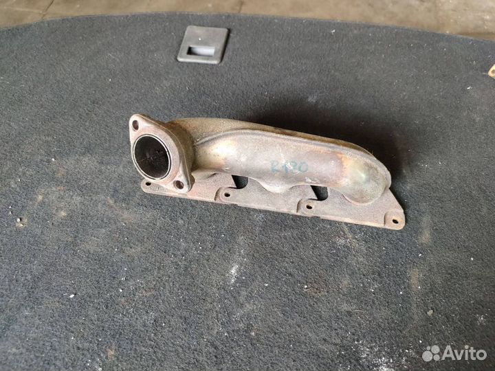 Впускной коллектор правый Mercedes-Benz CLS-Класс