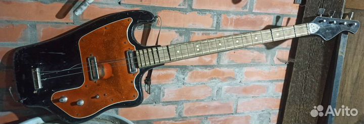 Бас гитара раритет