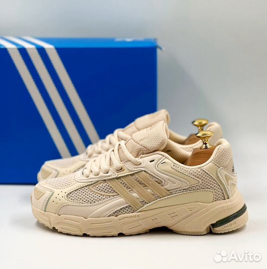 Кроссовки женские Adidas response cl
