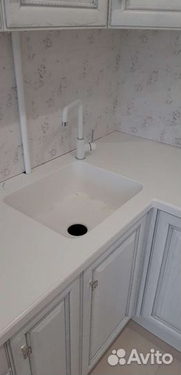 Столешница из искусственного камня