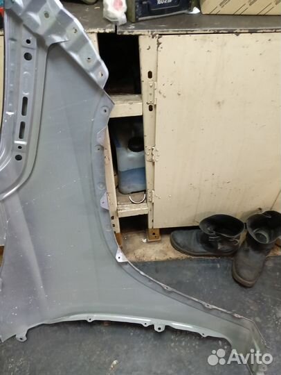 Крыло левое