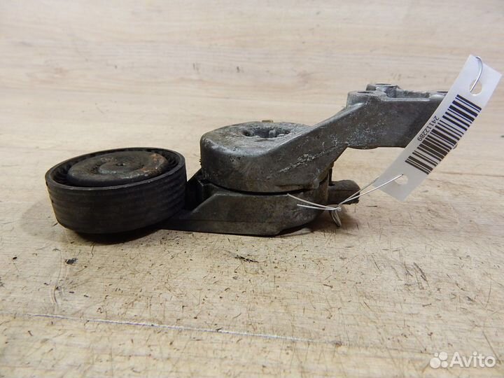 Натяжитель приводного ремня Vw Golf 4 1,8