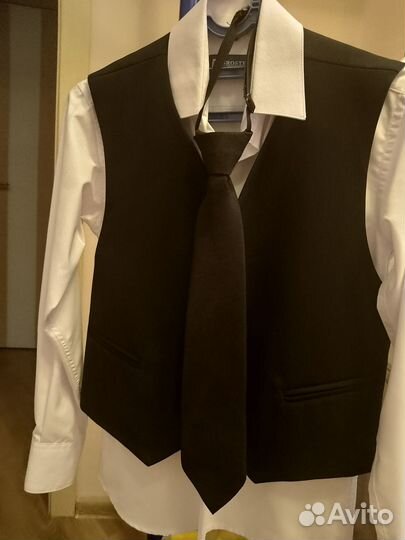 Костюм классический на выпускной