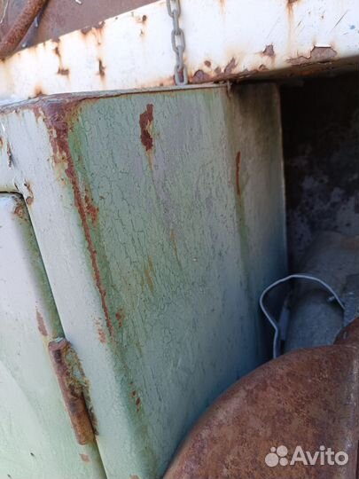 Ящик металлический