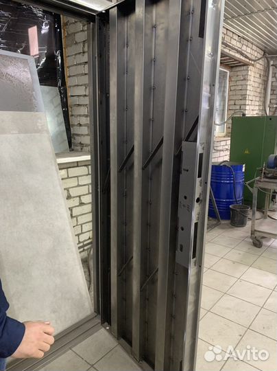 Дверь металлическая