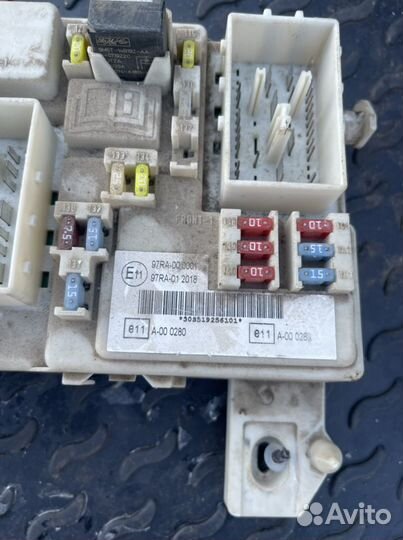 Блок Предохранителей Ford Focus 2