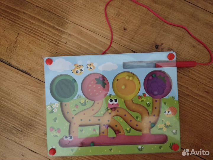 Игрушки развивающие для малышей