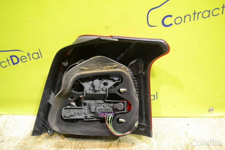 Фонарь левый правый Тойота Авенсис 2 рестайлинг