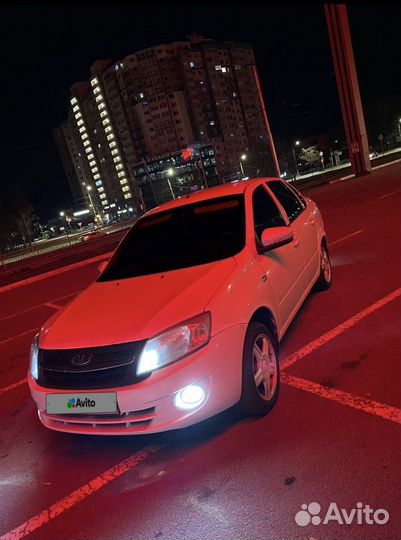 LADA Granta 1.6 МТ, 2012, 200 000 км