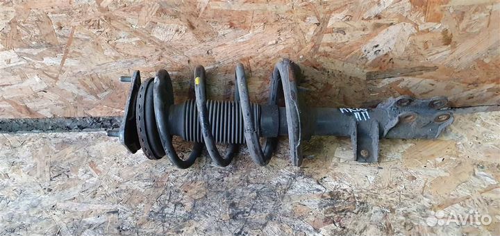 Амортизатор передний правый Hyundai i30 2007-2012