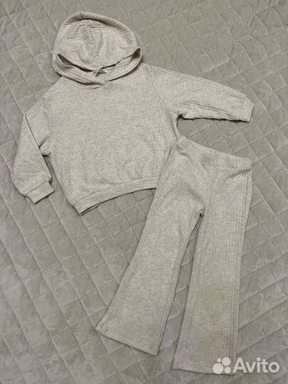 Костюм для девочки hm 98 новый