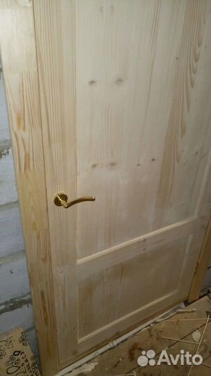 Дверь массив