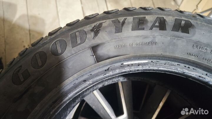 Goodyear Cargo Ultra Grip 215/60 R16 99T