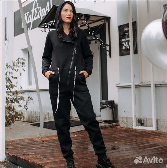 Комбинезон женский