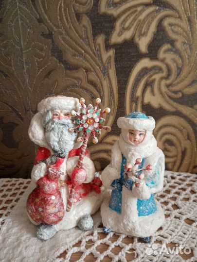 Дед мороз и Снегурочка под елку