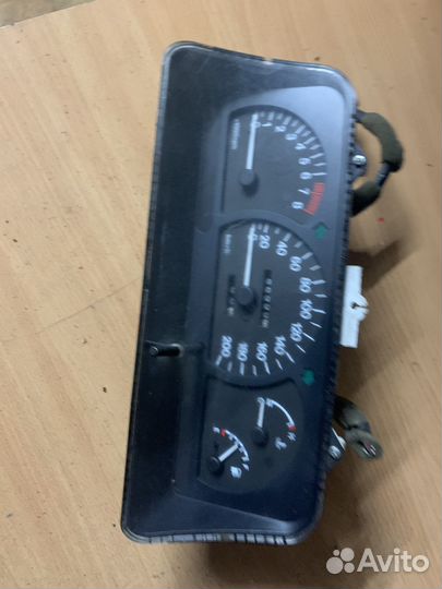 Панель приборов daewoo nexia 1995)