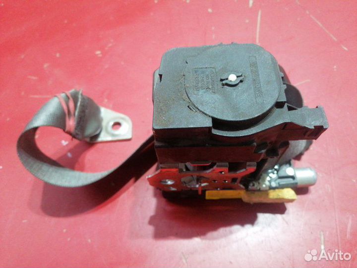 Ремень безопасности задний правый Mercedes Benz