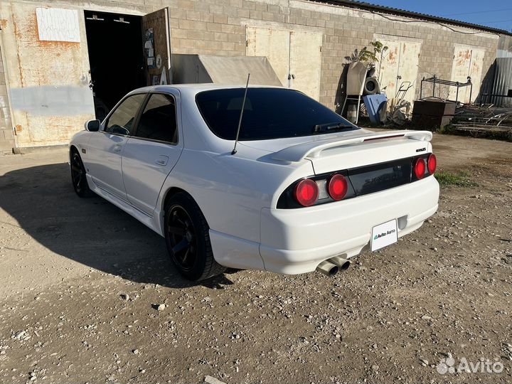 Nissan Skyline 2.5 AT, 1986, 200 600 км