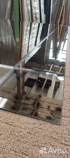 Осветленное зеркало 4мм с гравировкой 2270*1410мм