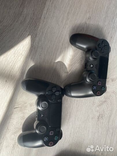 Sony playstation 4 PS4 slim 1tb