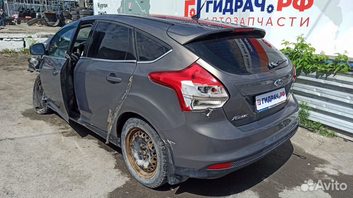 Ручка внутренняя потолочная передняя Ford Focus 3