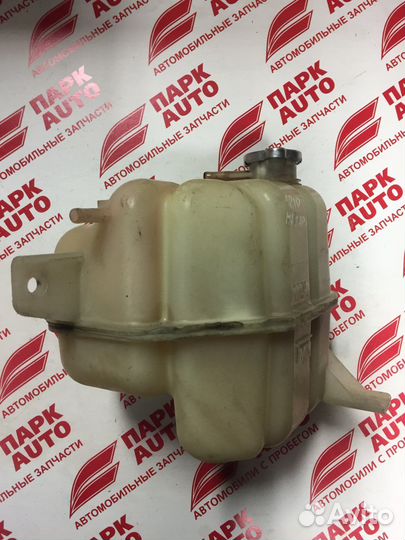 Расширительный бачок Nissan Navara D40 2005-2015