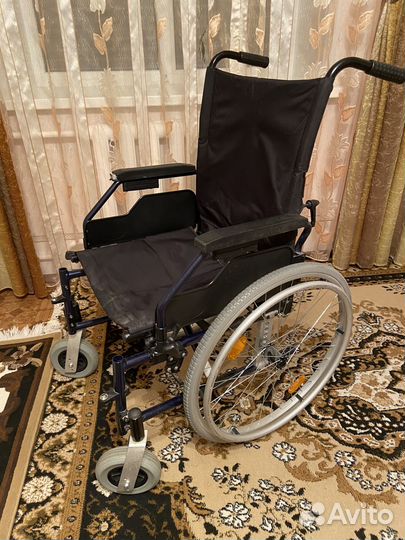Коляска инвалидная