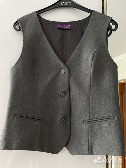 Жилетка серая женская в школу