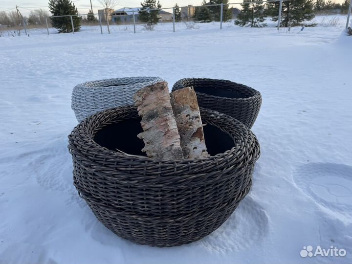 Дровница плетеная
