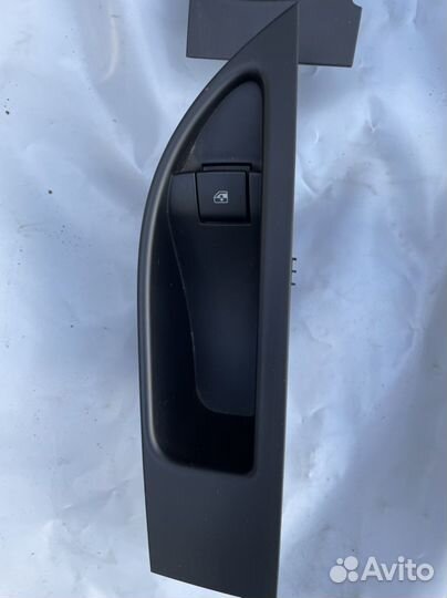 Блок управления стеклоподьемниками Opel astra j