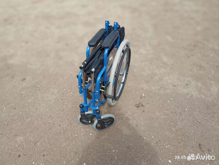 Инвалидная коляска складная бу