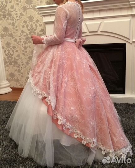 Платье для торжественного случая (аренда)