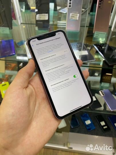 iPhone 11, 64 ГБ
