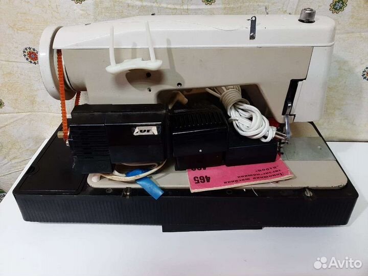 Швейная ремесленно- машинка радом-466 кожи шёьт