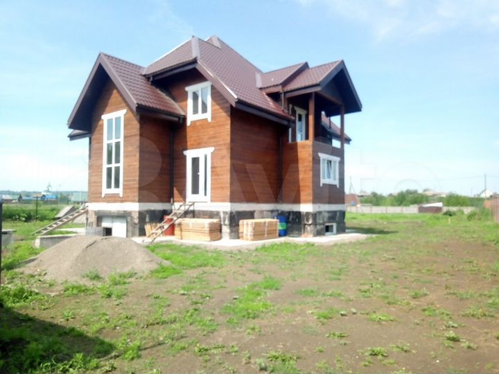 Дом 295 м² на участке 25 сот.