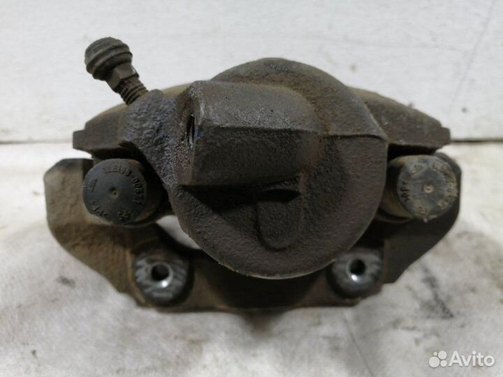 Суппорт передний передний левый Ford Fusion