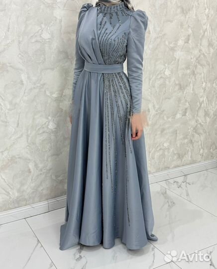 Вечернее платье