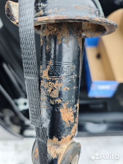 Задняя стойка Lancer 10