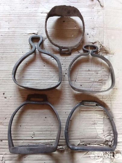 Стремена для лошади